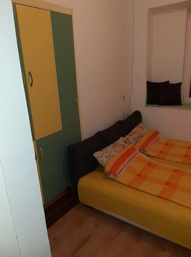 Apartment Nikola Orange โอครีด ภายนอก รูปภาพ